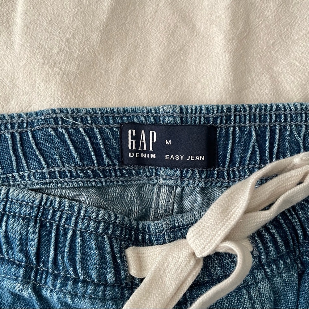 GAP Easy Jeans - Picture 2 of 4